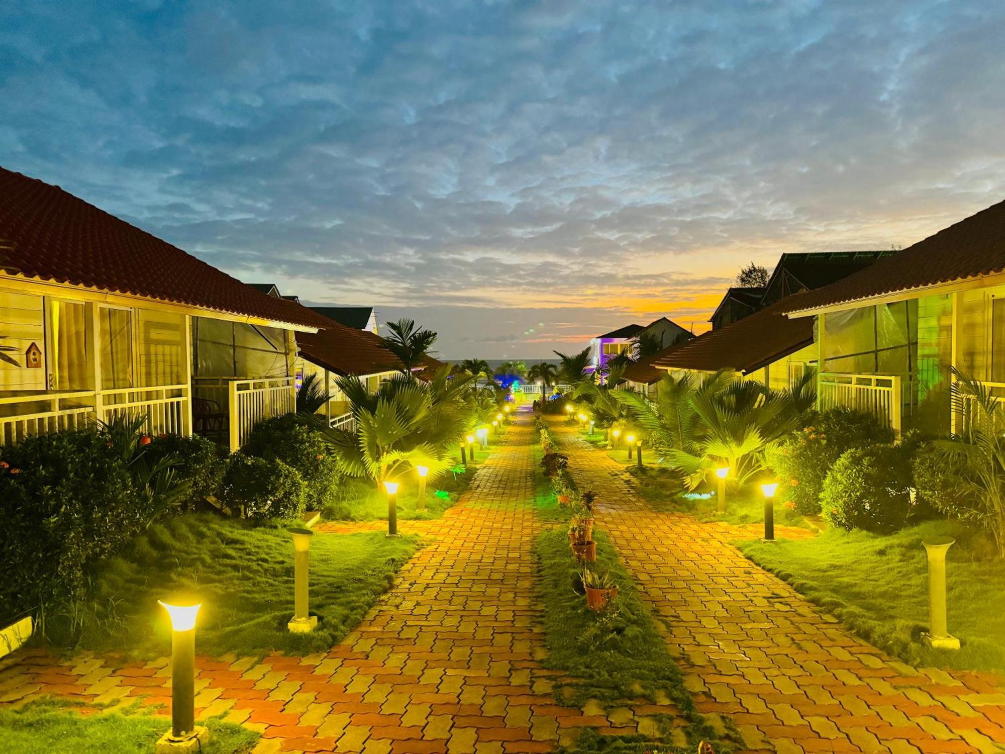 Maargit Beach Resort Mandrem Exterior foto