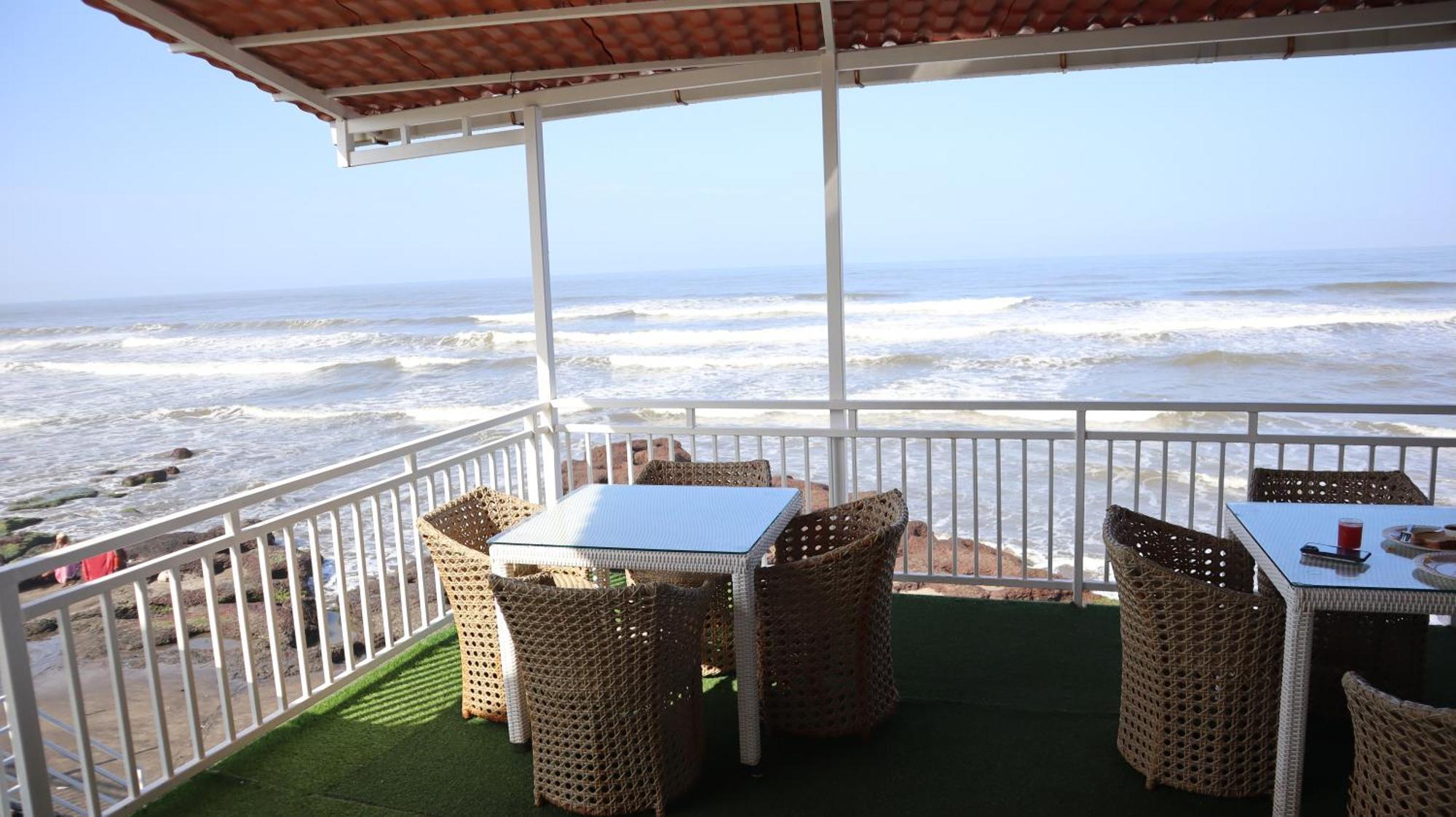 Maargit Beach Resort Mandrem Exterior foto